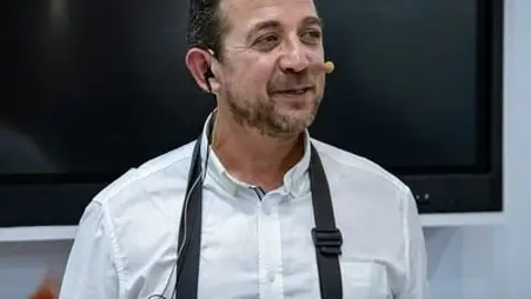 El cocinero extremeño Antonio Granero será el candidato de la provincia de Badajoz por el partido regionalista Juntos por Extremadura El cocinero extremeño Antonio Granero será el candidato de la provincia de Badajoz por el partido regionalista Juntos por Extremadura