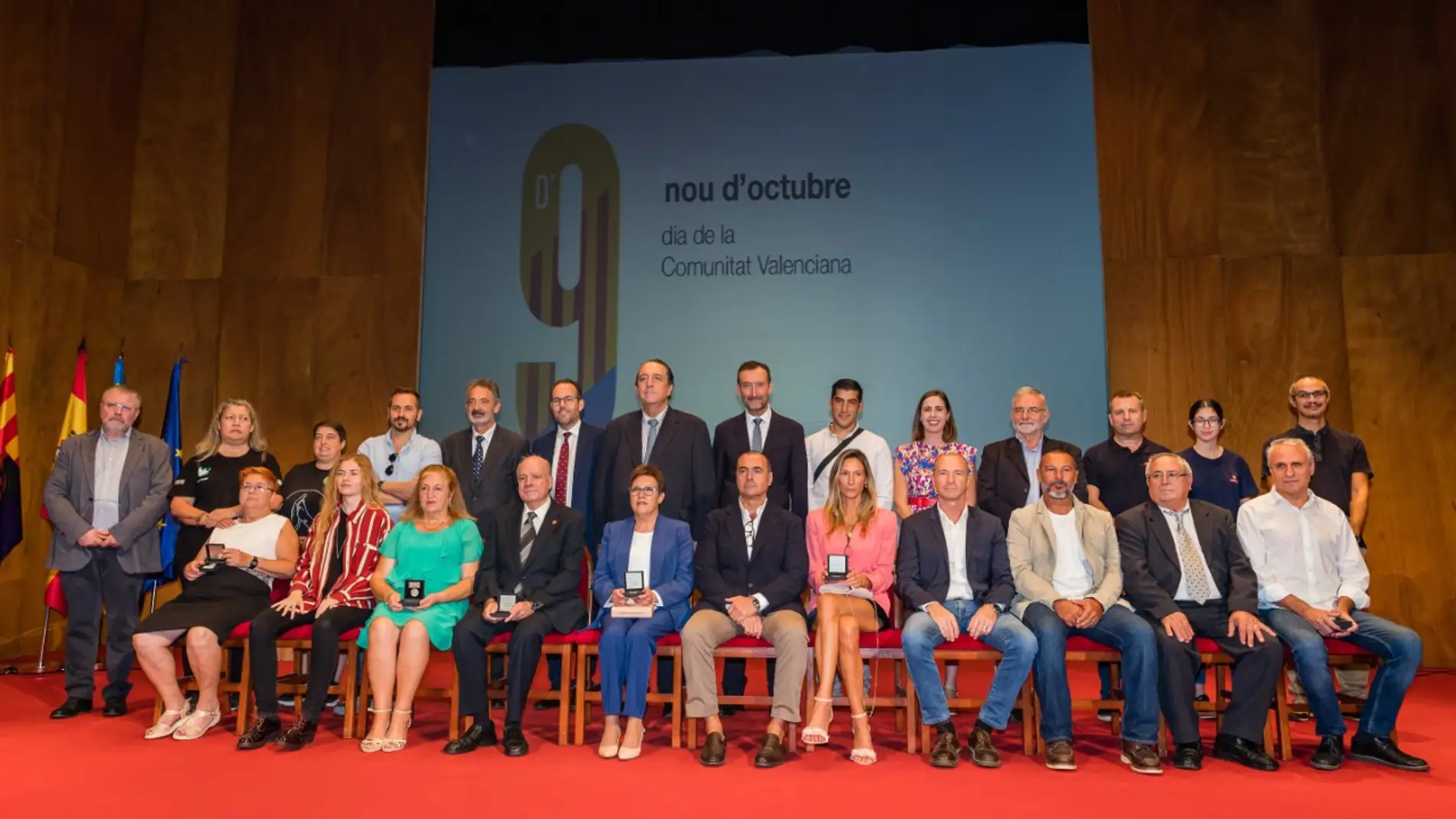 Premiados en el acto institucional del 9 d'Octubre de 2022 del Ayuntamiento de Elche.