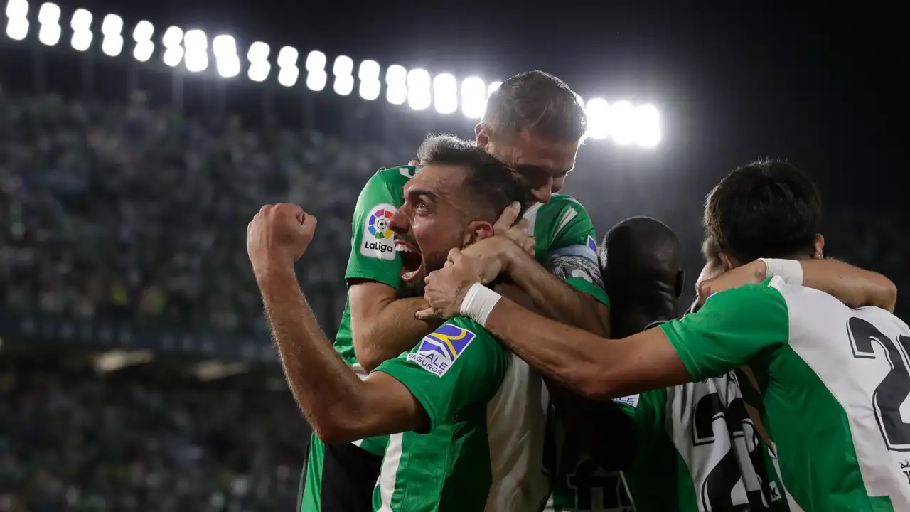 Los jugadores del Betis celebrando un gol Los jugadores del Betis celebrando un gol