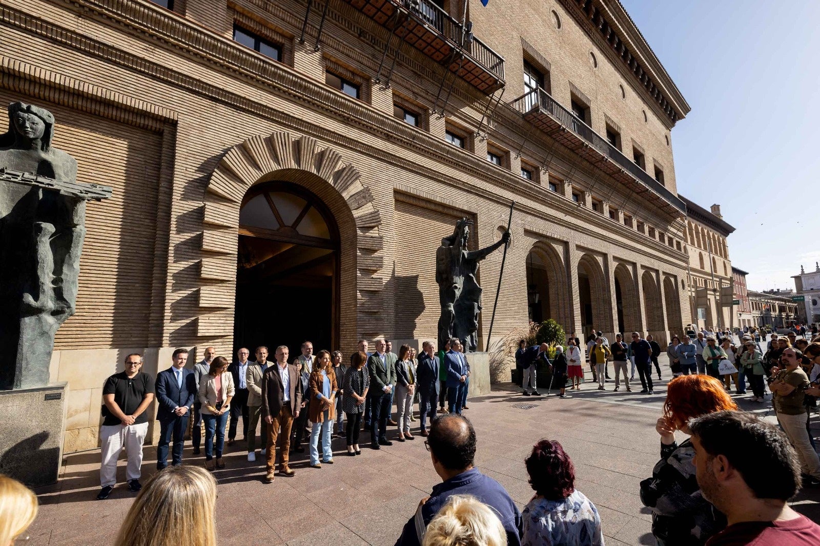 Zaragoza condena las tres agresiones sexuales durante las fiestas Zaragoza condena las tres agresiones sexuales durante las fiestas