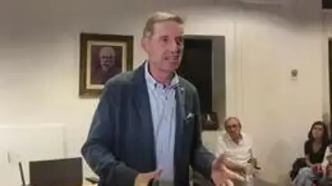 Carlos Llaneza, candidato socialista a la alcaldía de Oviedo Carlos Llaneza, candidato socialista a la alcaldía de Oviedo