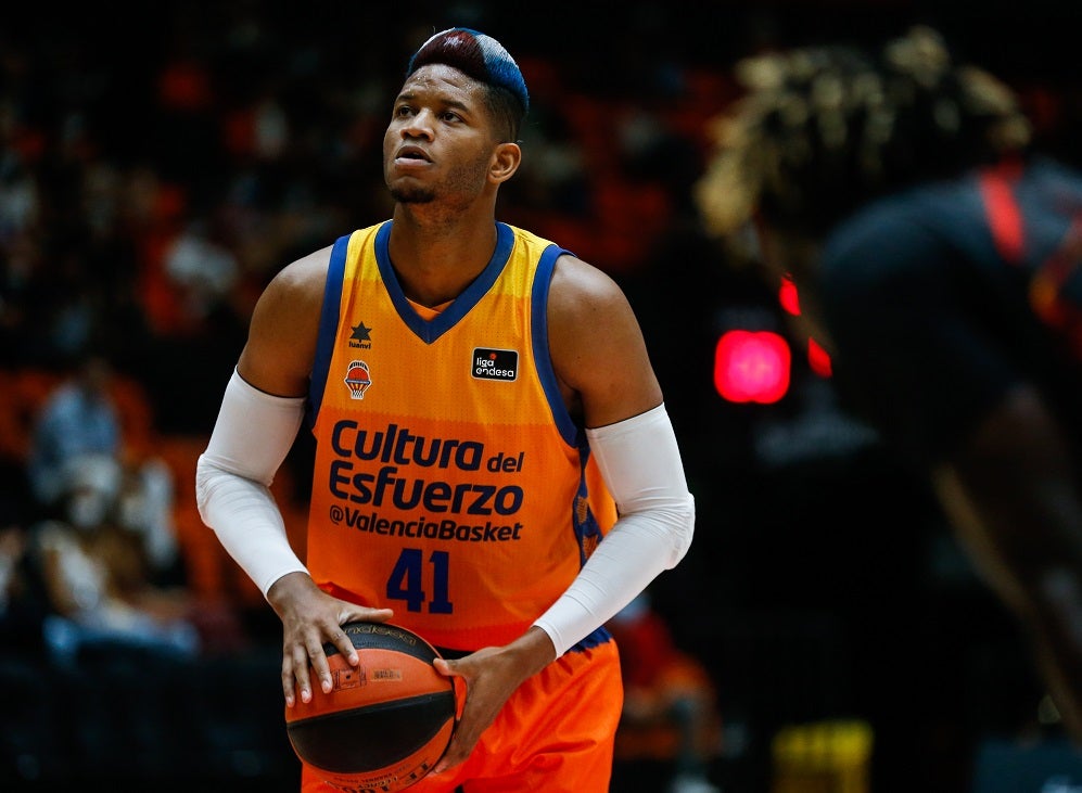 Jasiel Rivero sufre un esguince de rodilla y Jared Harper una rotura muscular Jasiel Rivero sufre un esguince de rodilla y Jared Harper una rotura muscular