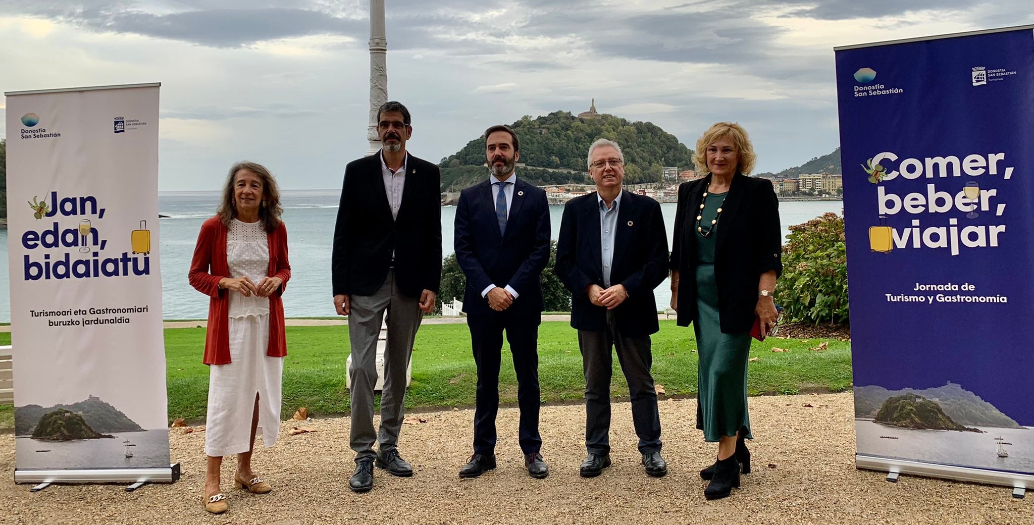 1ª jornada de turismo y gastronomía. Comer, beber, viajar. 1ª jornada de turismo y gastronomía. Comer, beber, viajar.