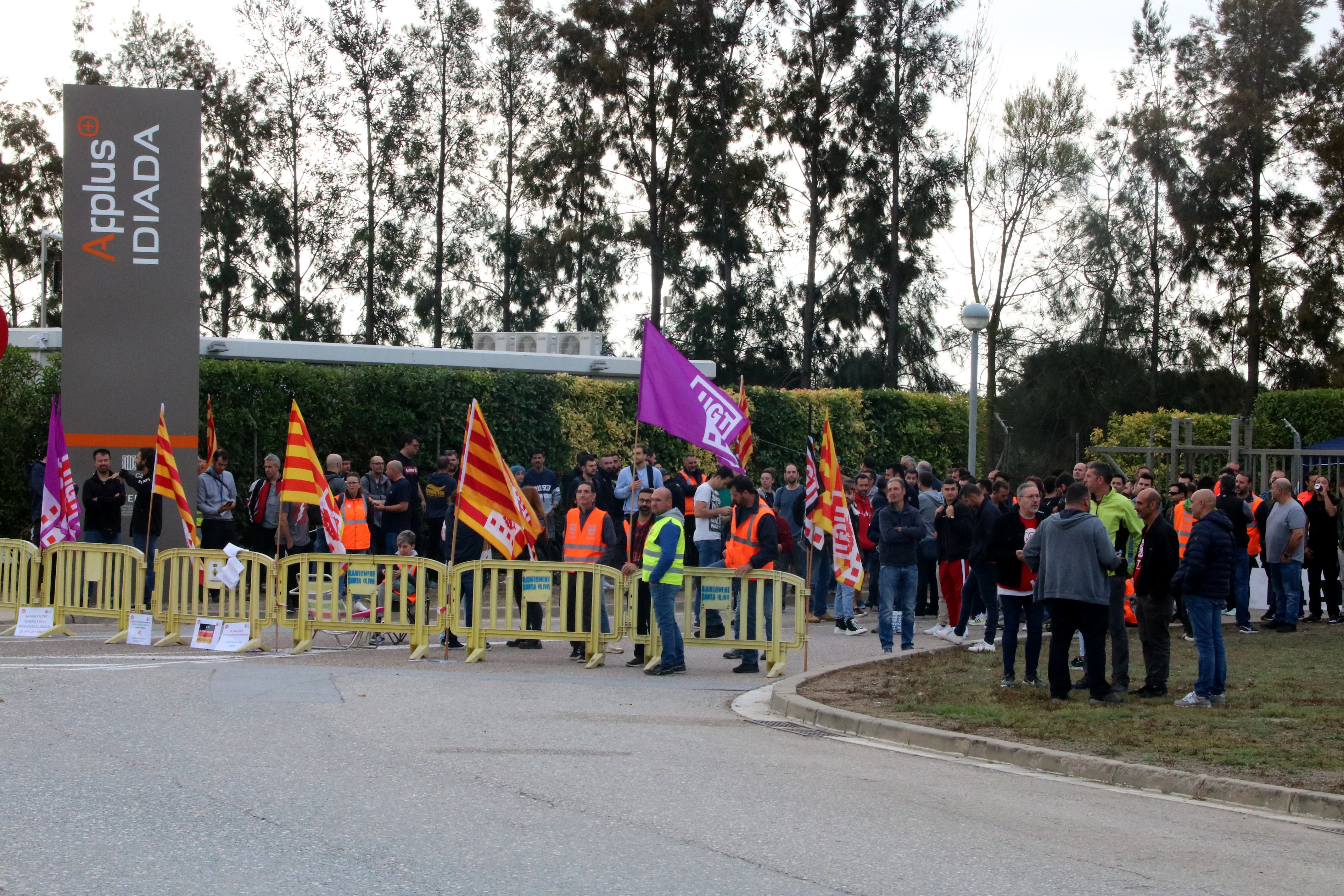 Els treballadors d’Idiada en vaga Els treballadors d’Idiada en vaga