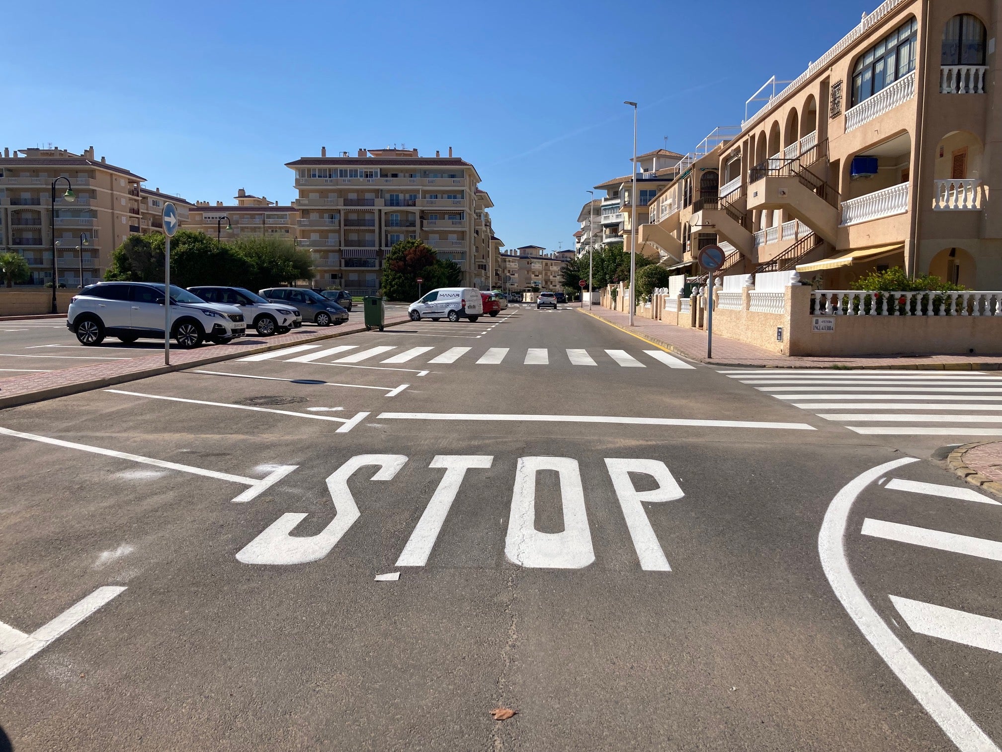 Finalizan los trabajos de repintado de marcas viales horizontales en La Mata Finalizan los trabajos de repintado de marcas viales horizontales en La Mata