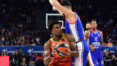 El Valencia Basket asalta la cancha del campe&oacute;n de Euroliga