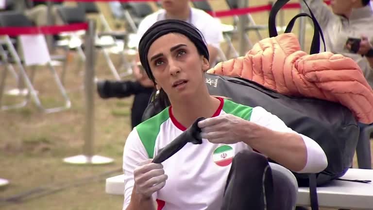 Confusión en torno a la situación de la escaladora iraní Elnaz Rekabi tras competir sin velo en Seúl Confusión en torno a la situación de la escaladora iraní Elnaz Rekabi tras competir sin velo en Seúl