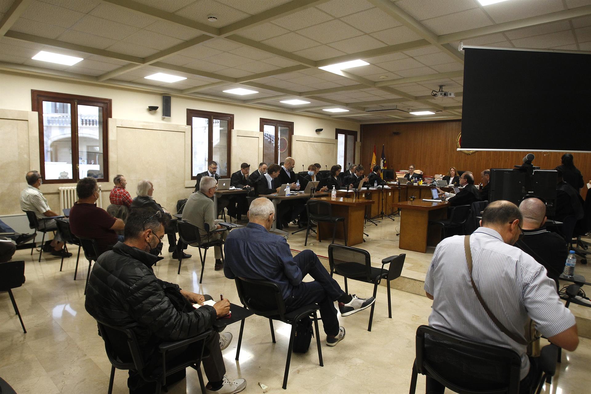 Testigo asegura que Torres y Mut le pidieron modificar un acta contra un local de Cursach: "Nos negamos en redondo" Testigo asegura que Torres y Mut le pidieron modificar un acta contra un local de Cursach: "Nos negamos en redondo"