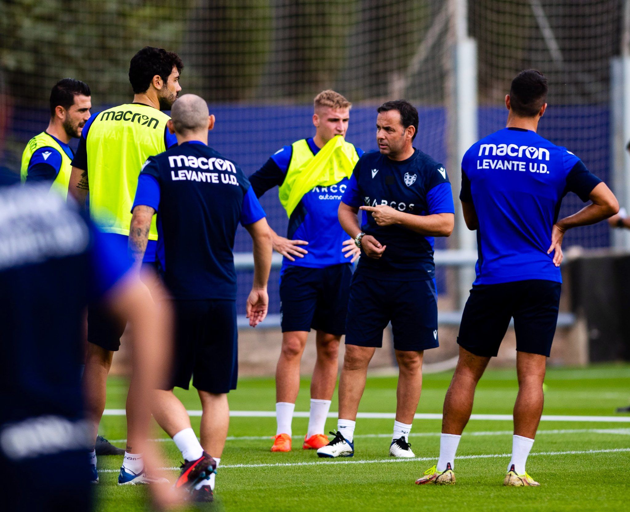 Javi Calleja ya dirige al Levante UD Javi Calleja ya dirige al Levante UD