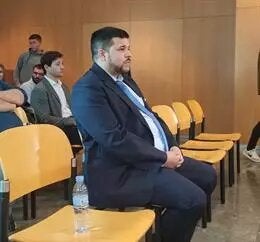 «Pité de tal forma que te pueden hasta multar, pero él no se detuvo, se abalanzó sobre el coche aumentando su velocidad». «Pité de tal forma que te pueden hasta multar, pero él no se detuvo, se abalanzó sobre el coche aumentando su velocidad».