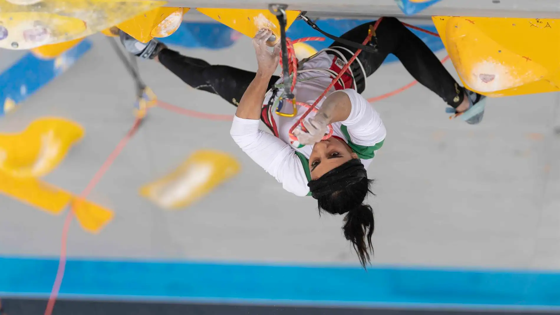 La escaladora iraní Elnaz Rekabi