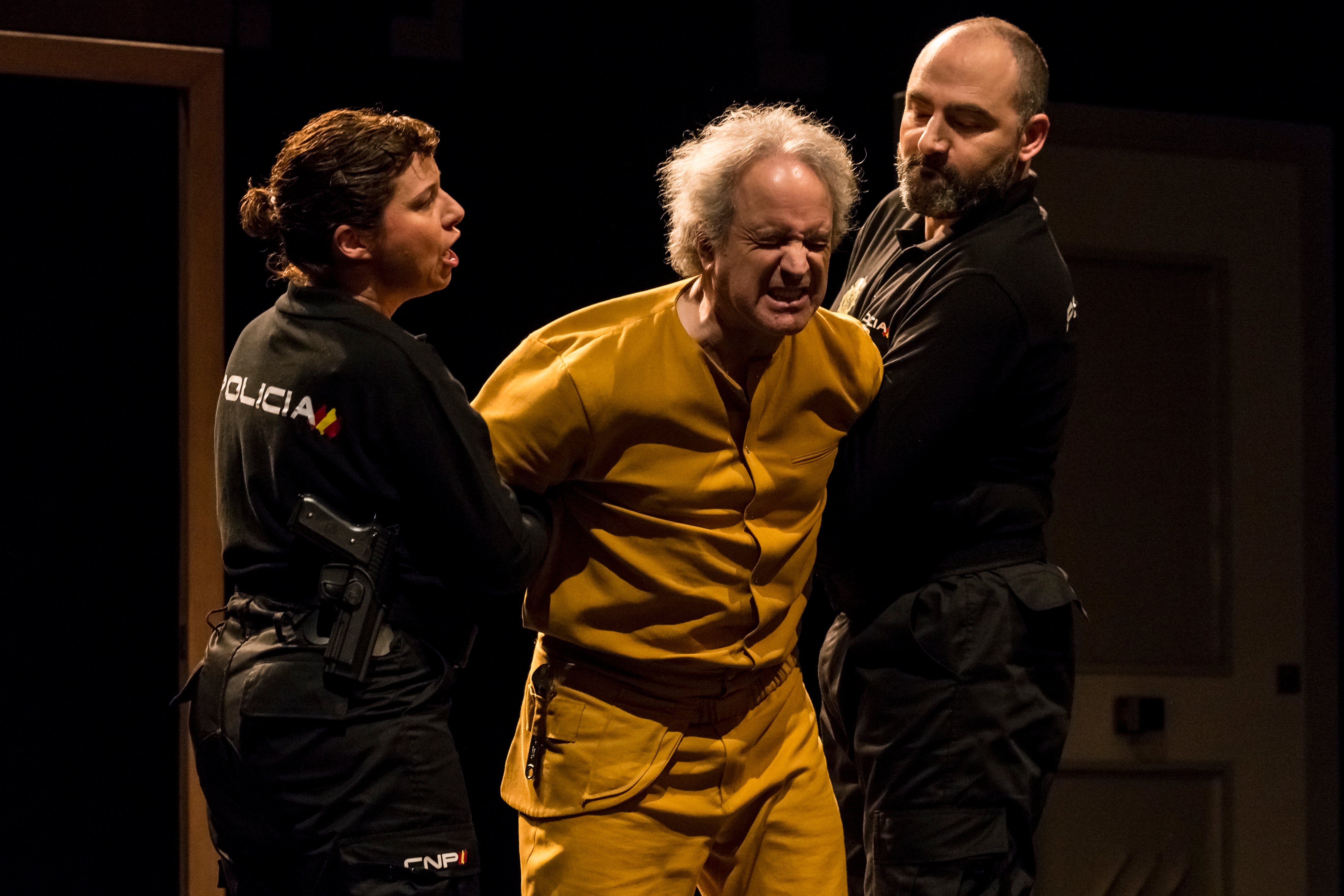 Crit Teatre estrena en la Vila Joiosa 'L'Increïble assasinat d'Ausiàs March' Crit Teatre estrena en la Vila Joiosa 'L'Increïble assasinat d'Ausiàs March'