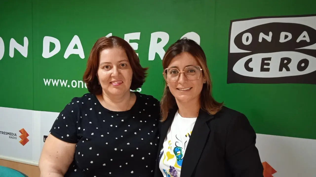 Ana Anguita con Leticia Baeza, técnicas de ASFEME Ana Anguita con Leticia Baeza, técnicas de ASFEME