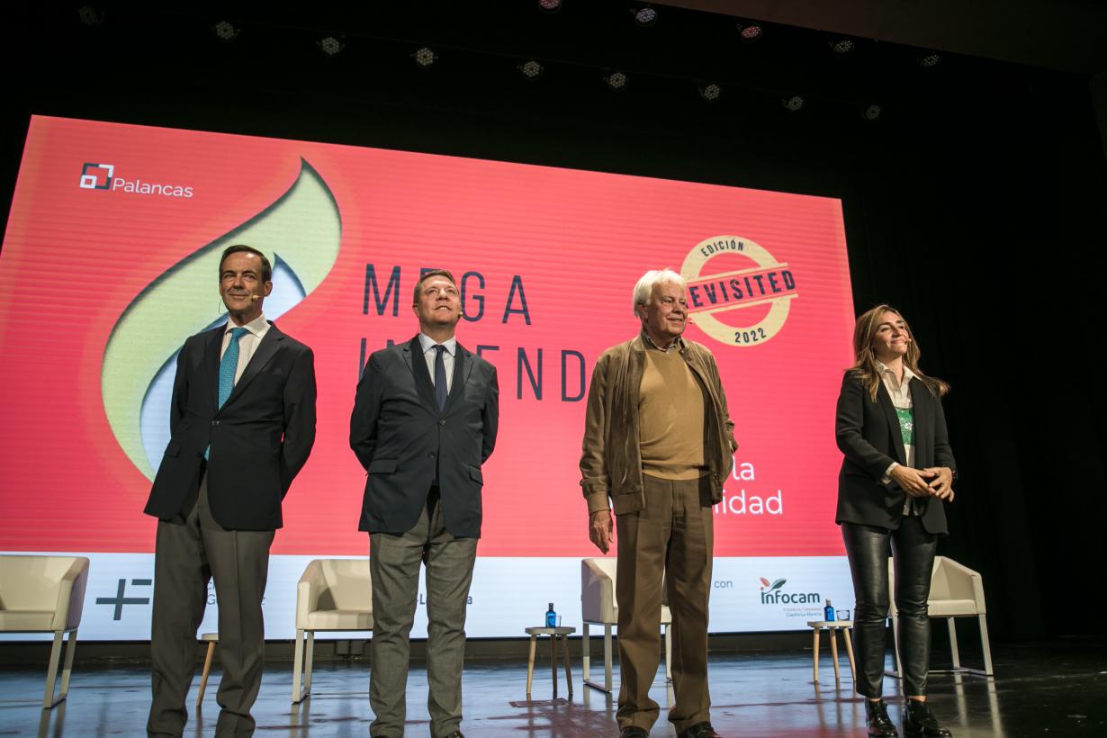 Felipe González visita Toledo para hablar de incendios con Emiliano García-Page y José Bono Felipe González visita Toledo para hablar de incendios con Emiliano García-Page y José Bono
