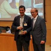 Caballero recogió el premio Caballero recogió el premio
