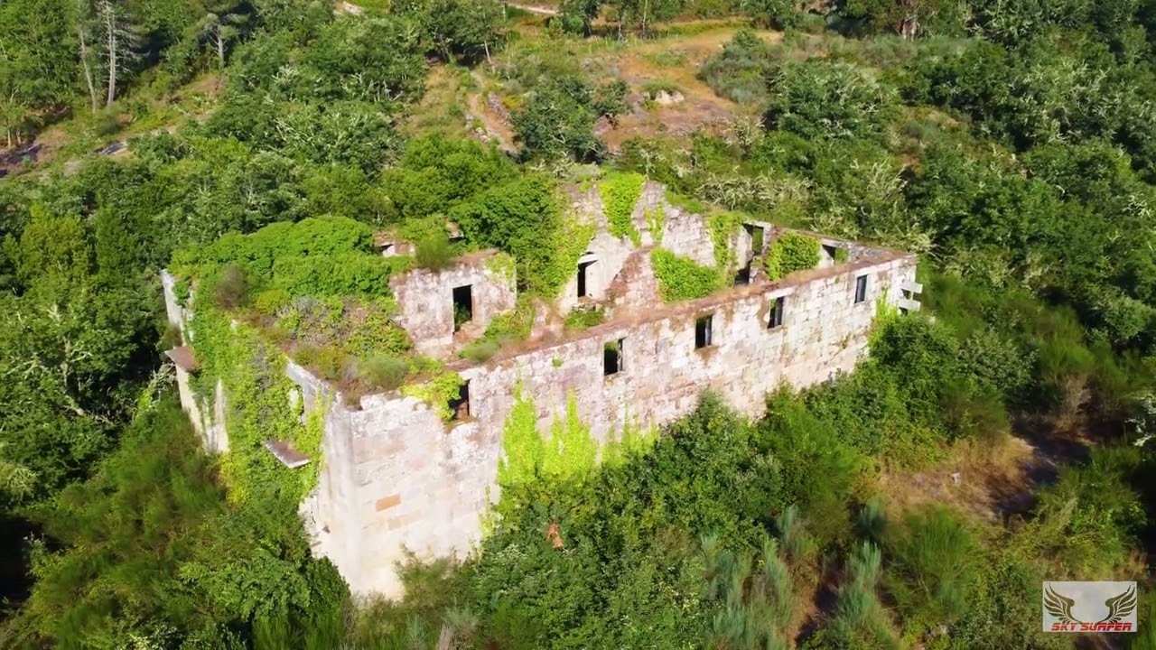 O litixio sobre a titularidade do Mosteiro de Santa Comba de Naves en Más de Uno O litixio sobre a titularidade do Mosteiro de Santa Comba de Naves en Más de Uno