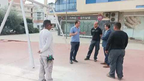 Peñíscola instala dos nuevos parques infantiles Peñíscola instala dos nuevos parques infantiles