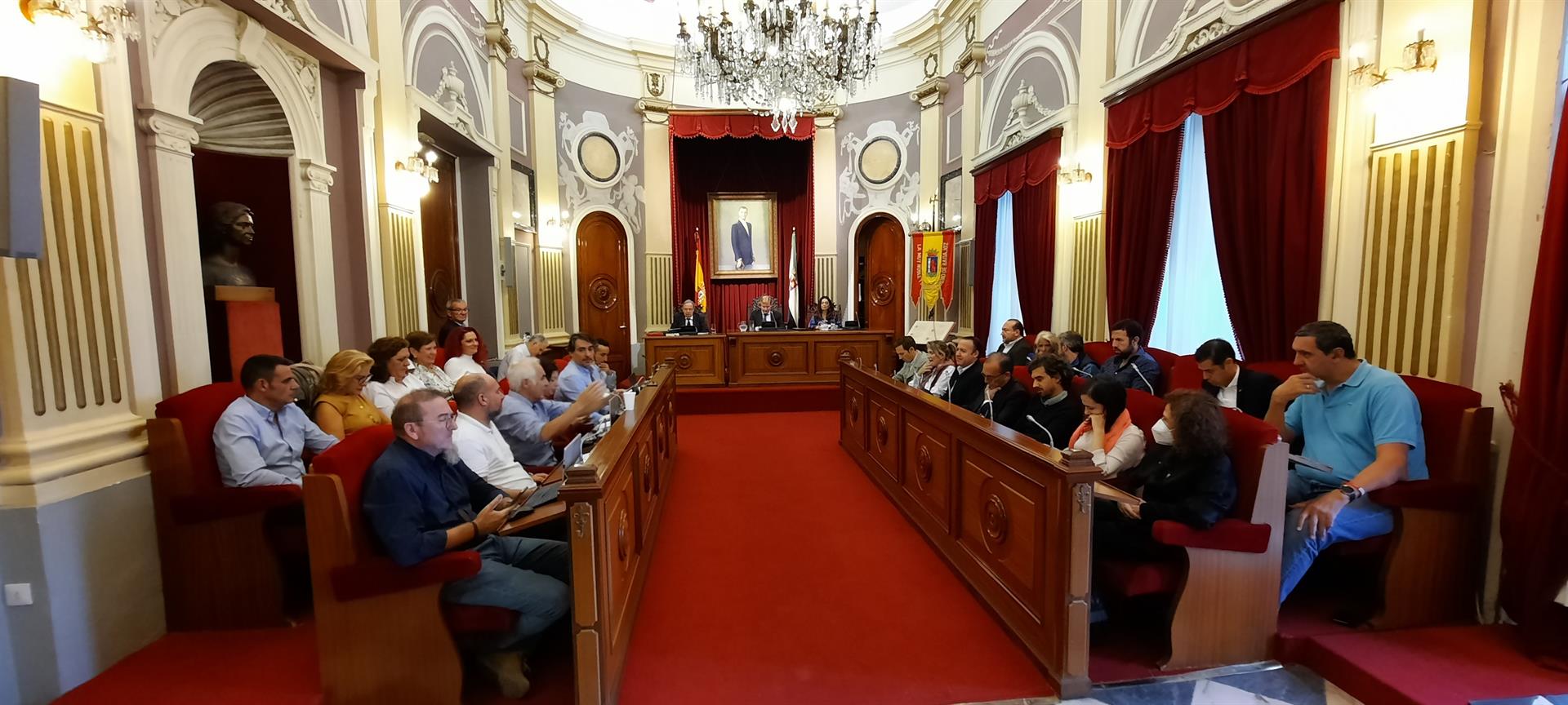 El Ayuntamiento de Badajoz habilita créditos para gastos de electricidad, gas y combustible por 4,8 millones El Ayuntamiento de Badajoz habilita créditos para gastos de electricidad, gas y combustible por 4,8 millones