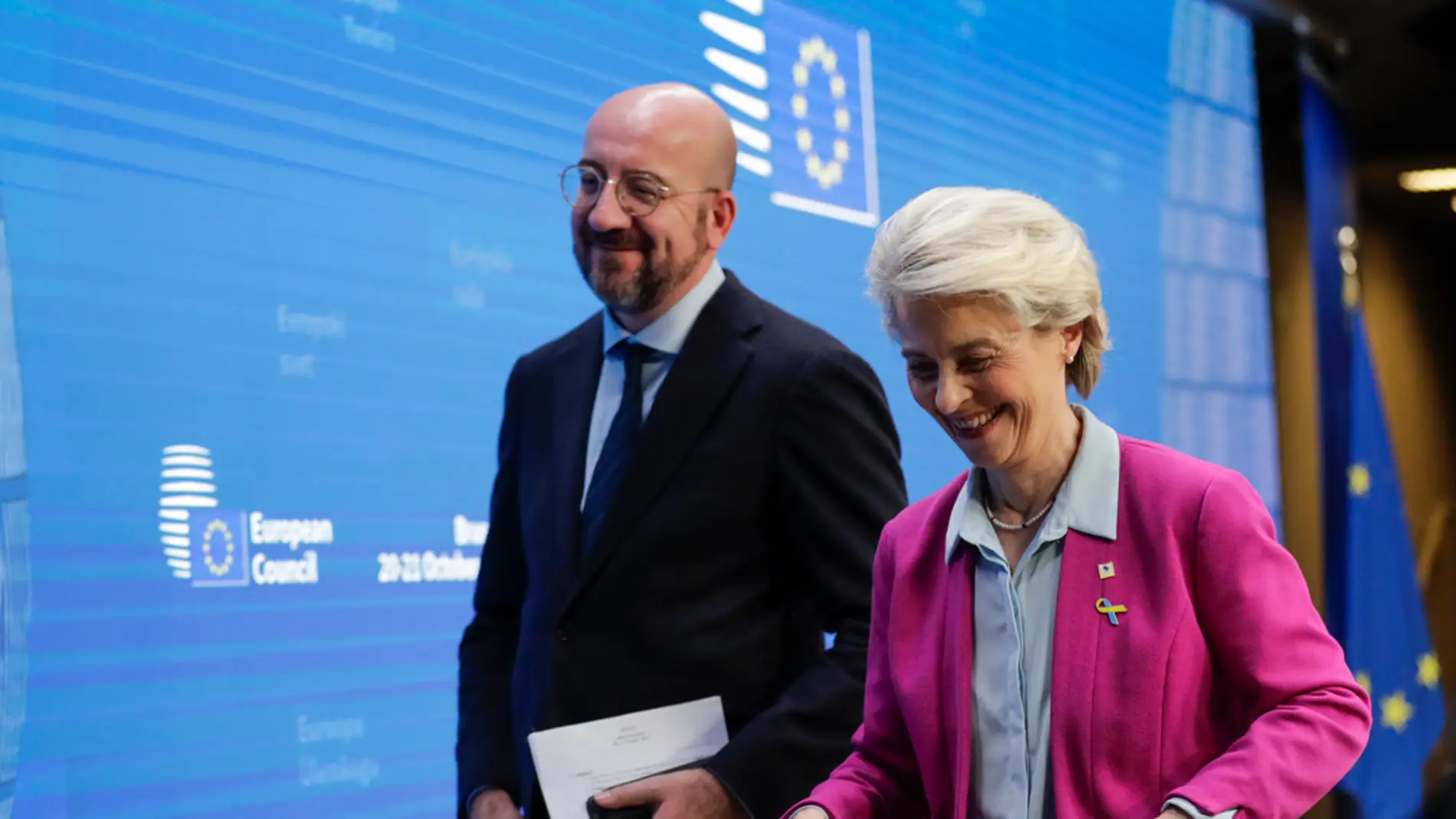Ursula von der Leyen, Presidenta de la Comisión Europea, y Charles Michel, Presidente del Consejo Europeo