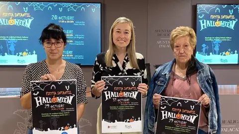 Halloween llega a las calles y comercios con fiestas, realidad virtual y talleres terroríficos La concejal Lidia López en la presentación de las actividades para Halloween