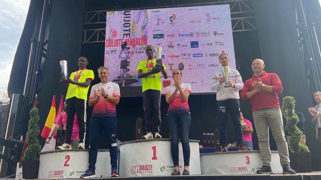 Kenia triunfa en una Quijote Maratón de Ciudad Real que contó con más de un millar de corredores Kenia triunfa en una Quijote Maratón de Ciudad Real que contó con más de un millar de corredores