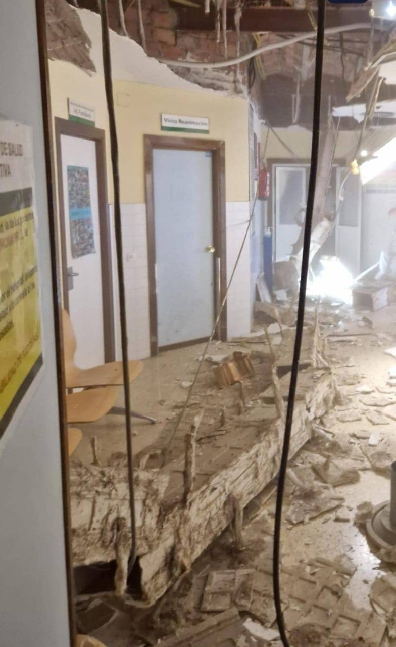 Satse reclama el cese de Dirección Económica del Área de Salud de Badajoz tras la caída de parte de un techo del Materno Satse reclama el cese de Dirección Económica del Área de Salud de Badajoz tras la caída de parte de un techo del Materno