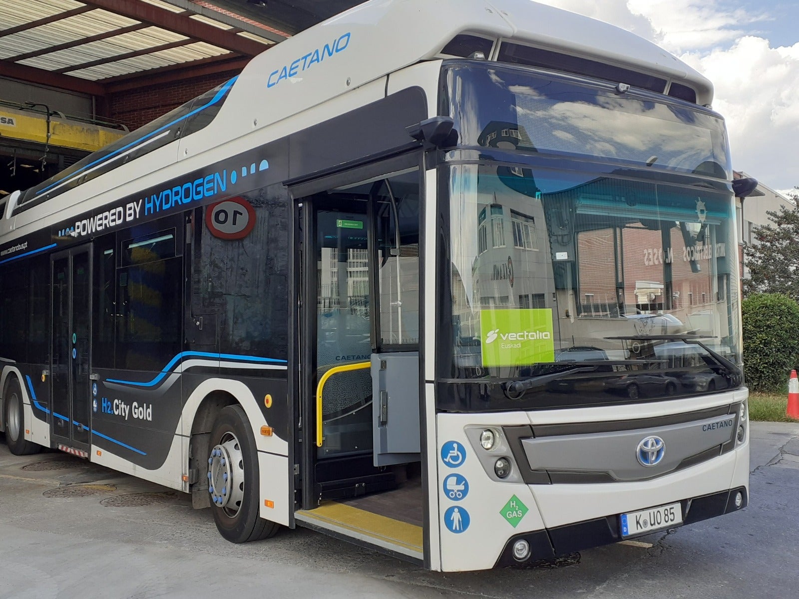 Cumbre de alcaldes en Alicante sobre las zonas de bajas emisiones en las ciudades y la nueva movilidad Cumbre de alcaldes en Alicante sobre las zonas de bajas emisiones en las ciudades y la nueva movilidad