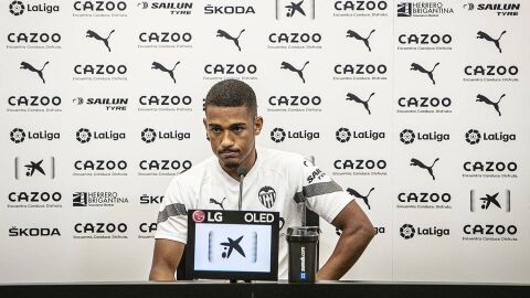 Samuel Lino en rueda de prensa