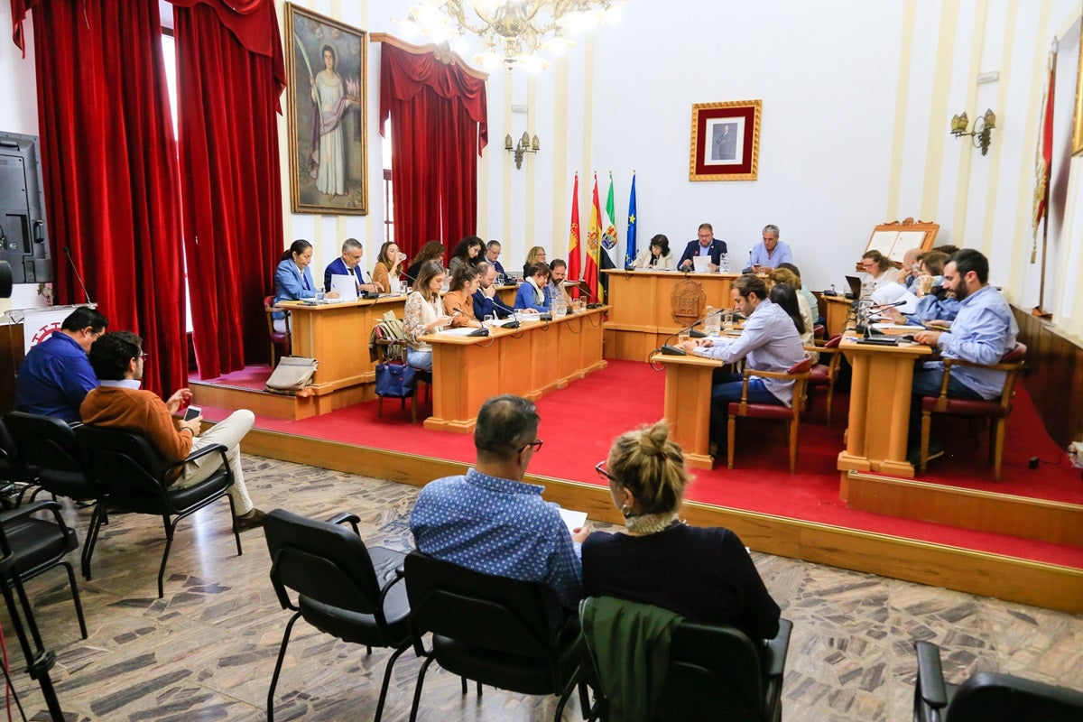 Aprobado en Pleno la cesión una parcela en La Calzada para la construcción de 45 viviendas destinadas al alquiler Aprobado en Pleno la cesión una parcela en La Calzada para la construcción de 45 viviendas destinadas al alquiler