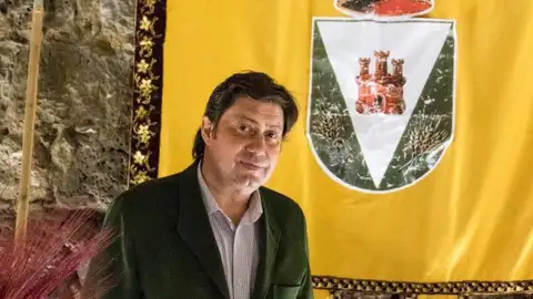 ALCALDE TRIGUEROS DEL VALLE ALCALDE TRIGUEROS DEL VALLE