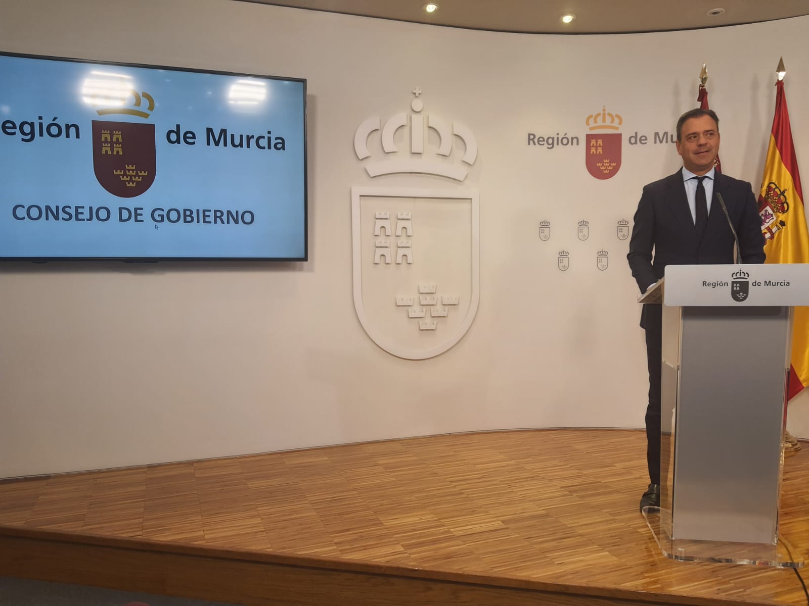 El gobierno regional impulsa la instalación de cajeros automáticos en zonas con riesgo de despoblación El gobierno regional impulsa la instalación de cajeros automáticos en zonas con riesgo de despoblación