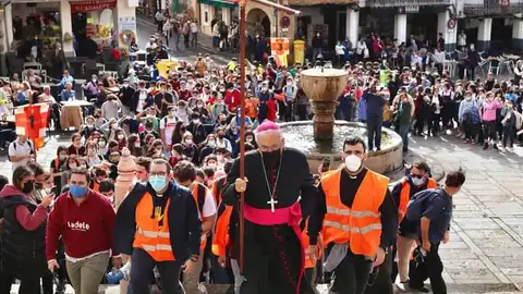 Peregrinos con el Obispo de la Diócesis Peregrinos con el Obispo de la Diócesis