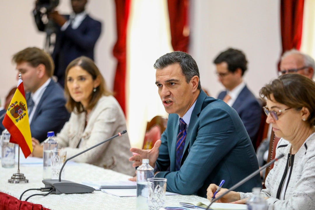Sánchez acusa a Feijóo de no haber resistido las presiones con la renovación del CGPJ: “Le han temblado las piernas” Sánchez acusa a Feijóo de no haber resistido las presiones con la renovación del CGPJ: “Le han temblado las piernas”