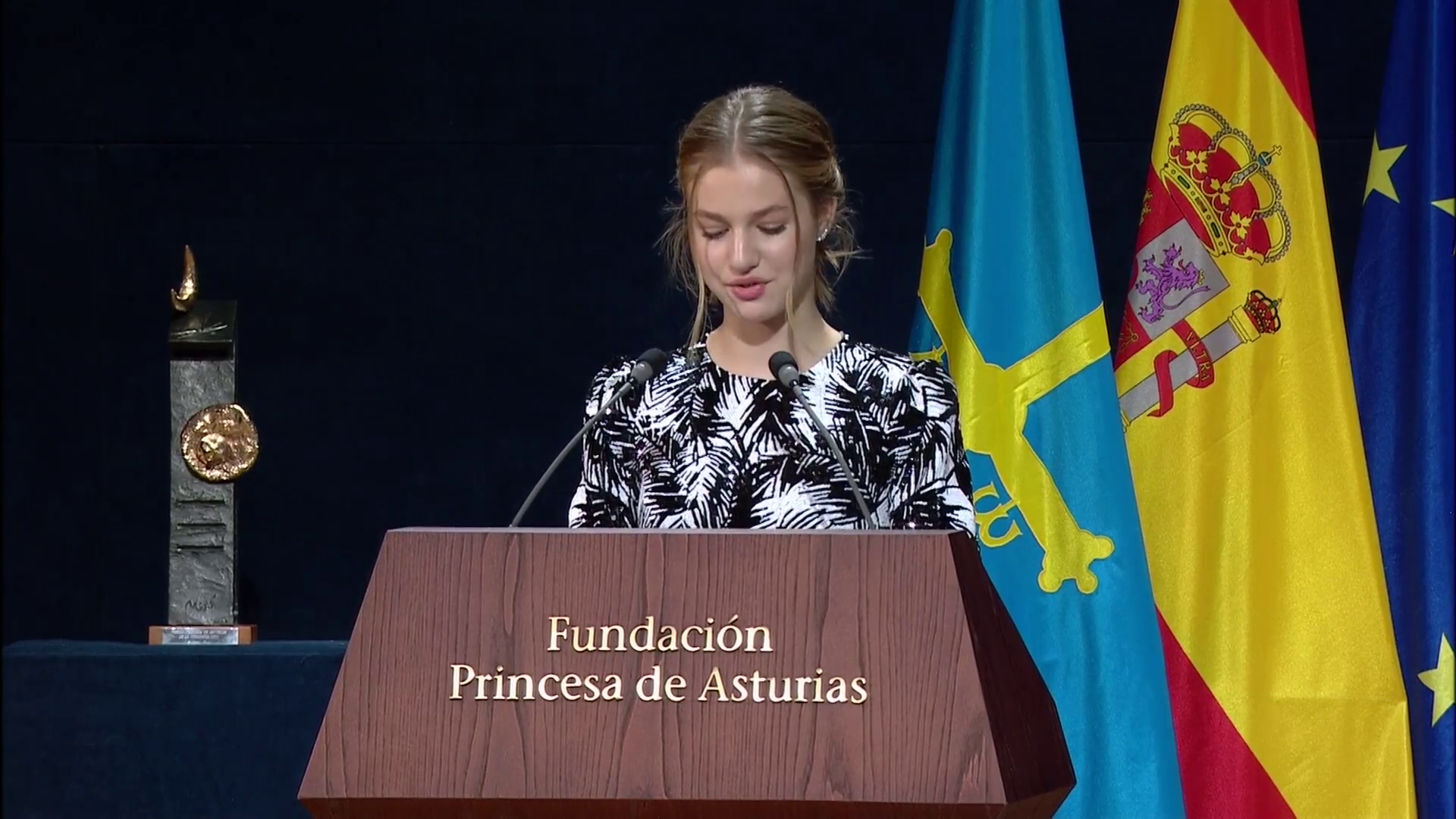 Vídeo completo del discurso de la princesa Leonor en los Premios Princesa de Asturias 2022 Vídeo completo del discurso de la princesa Leonor en los Premios Princesa de Asturias 2022