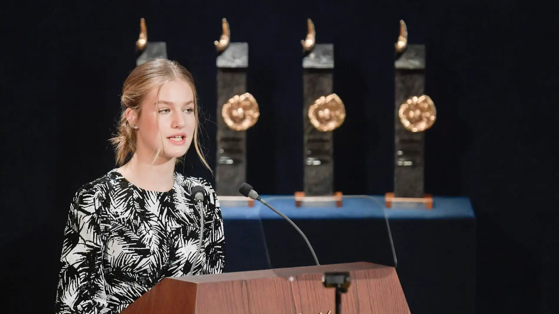 La princesa Leonor pronuncia unas palabras durante la ceremonia de entrega de la 42 edición de los Premios Princesa de Asturias