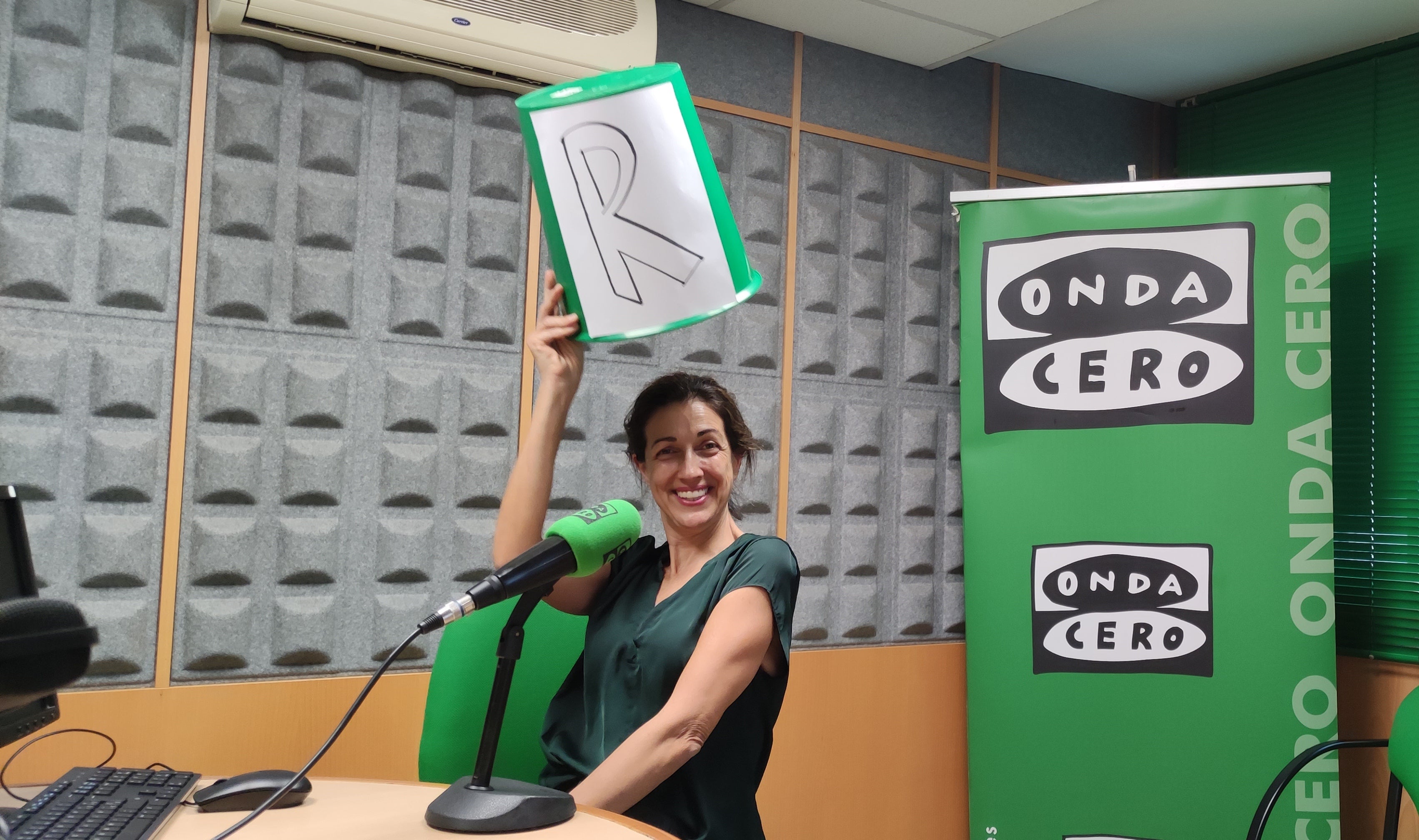 Carmen Quinteiro: "Tenemos que repensar la forma en la que celebramos las tradiciones en el aula" Carmen Quinteiro: "Tenemos que repensar la forma en la que celebramos las tradiciones en el aula"