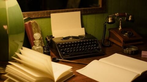 Imagen de archivo de una m&aacute;quina de escribir