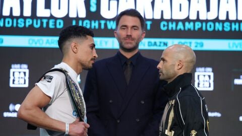 Jordan Gill y Kiko Martínez, en el pesaje previo al combate Jordan Gill y Kiko Martínez, en el pesaje previo al combate