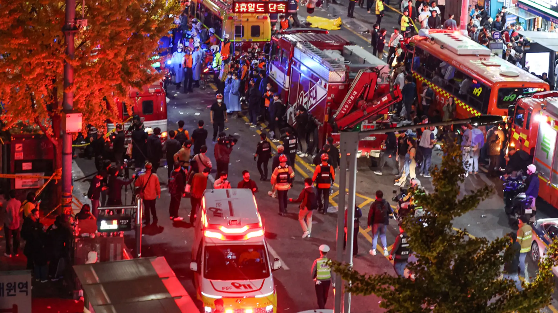 Al menos 59 muertos y más de 150 heridos en Seúl tras una estampida durante una fiesta de Halloween