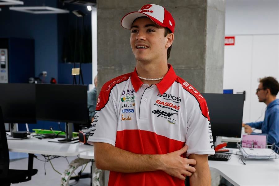 Izan Guevara: "Ojalá llegue a MotoGP y pueda competir con Márquez" Izan Guevara: "Ojalá llegue a MotoGP y pueda competir con Márquez"