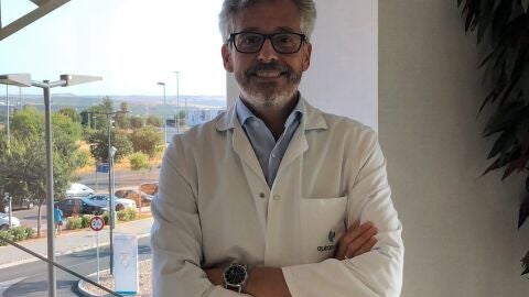 Doctor Rafael Cuenca. Jefe del Servicio de Medicina Interna del Hospital Quir&oacute;n C&oacute;rdoba
