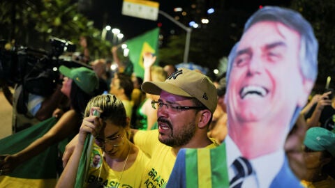 Seguidores de Bolsonaro lamentan su derrota en las elecciones de Brasil