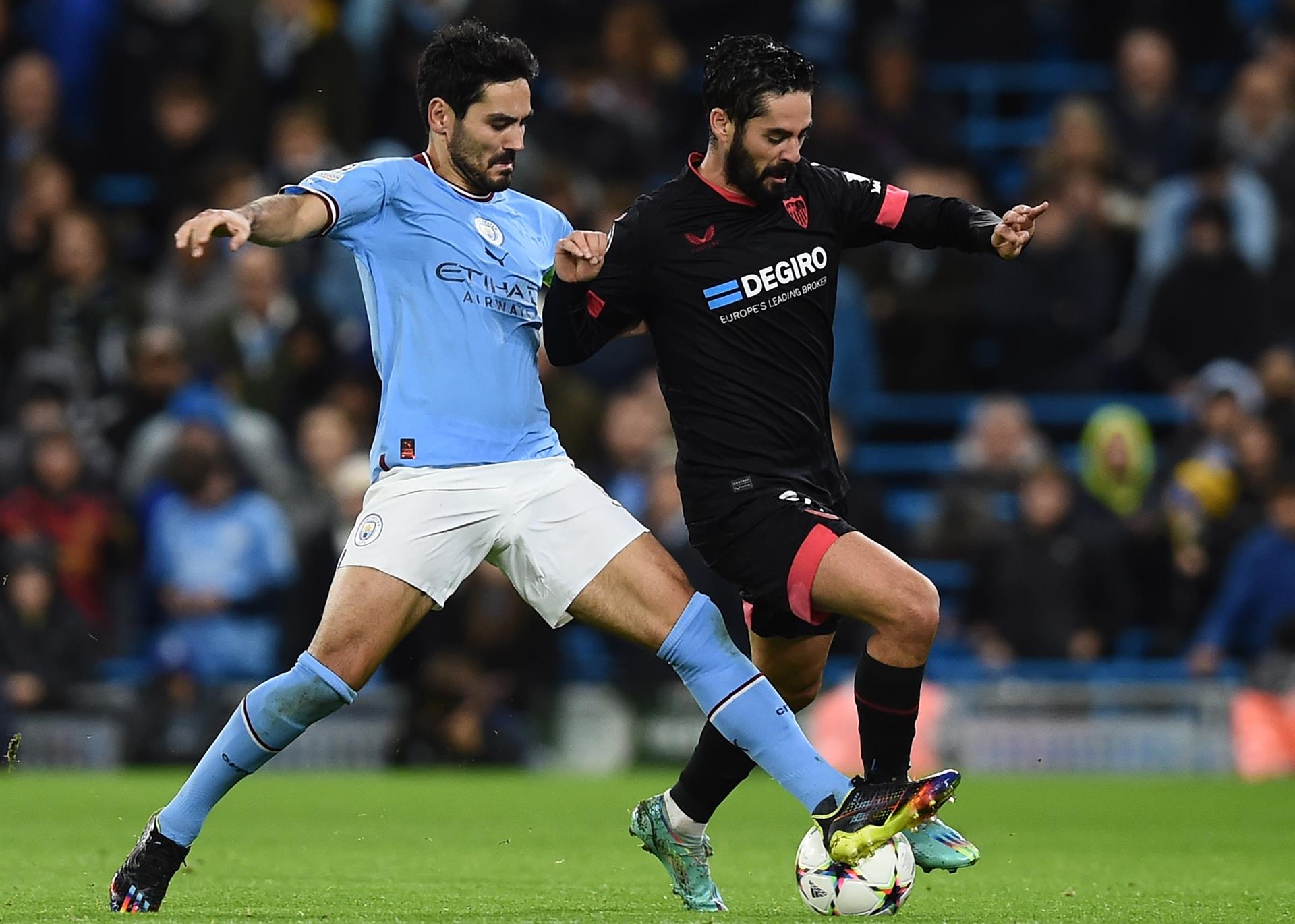 El Sevilla se despide de la Champions con una derrota ante el Manchester City El Sevilla se despide de la Champions con una derrota ante el Manchester City