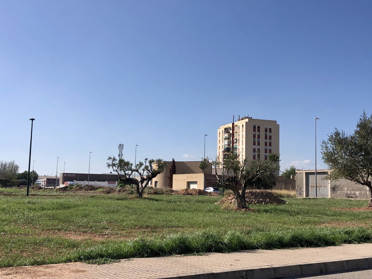 Almassora suma un nuevo espacio verde en el barrio de Fátima Almassora suma un nuevo espacio verde en el barrio de Fátima
