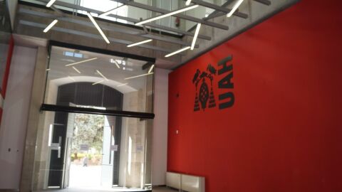 Centro de Recursos para el Aprendizaje y la Investigaci&oacute;n de la Universidad de Alcal&aacute;