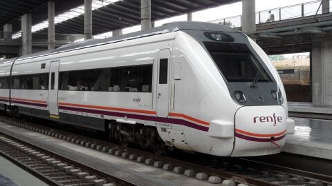 "El adelanto del primer tren a Zaragoza mejora las comunicaciones"