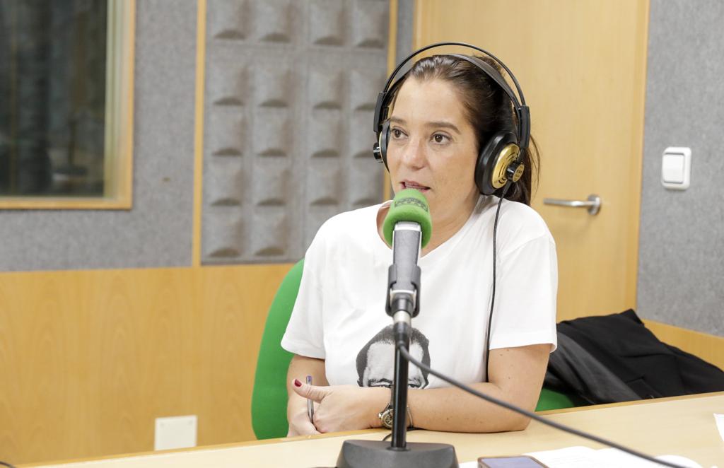 Inés Rey: "En enero no va a subir el recibo de la basura y estamos trabajando a contrarreloj para buscar una solución al problema de las bibliotecas" Inés Rey: "En enero no va a subir el recibo de la basura y estamos trabajando a contrarreloj para buscar una solución al problema de las bibliotecas"