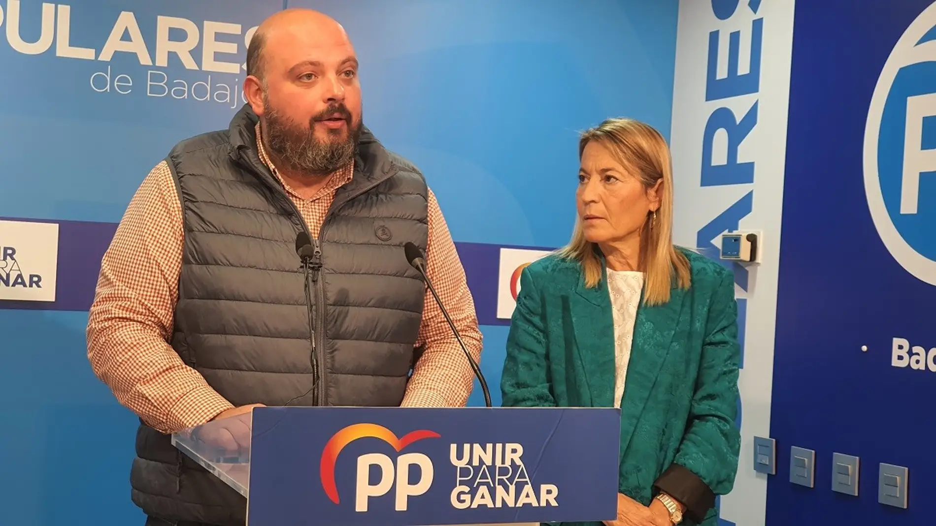 El PP de Badajoz afirma que la gestión de Vara y Vergeles solo ha servido para devaluar la sanidad extremeña