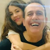 El padre de Kira López, la niña de 15 años que se suicidó por sufrir bullying, reúne 230.000 firmas para un plan nacional contra el acoso El padre de Kira López, la niña de 15 años que se suicidó por sufrir bullying, reúne 230.000 firmas para un plan nacional contra el acoso