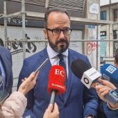 Los abogados del padre de la niña asesinada en Gijón valoran demandar al TSJCYL por difundir la sentencia de maltrato de su cliente